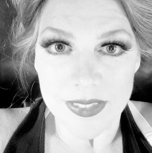 Meet your Posher, Brandie